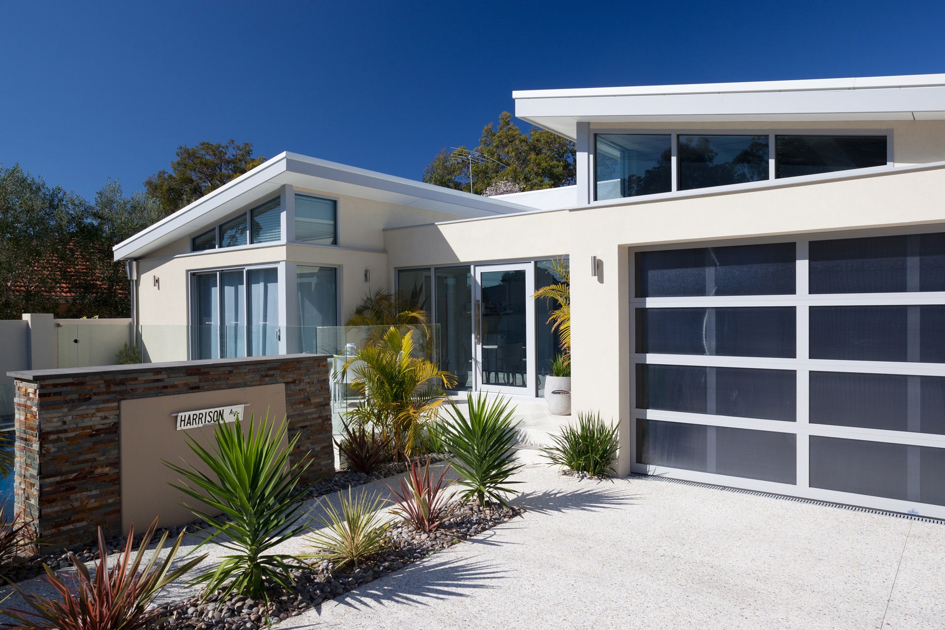 Bicton-Large.jpg