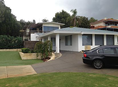 photo of home before renovation